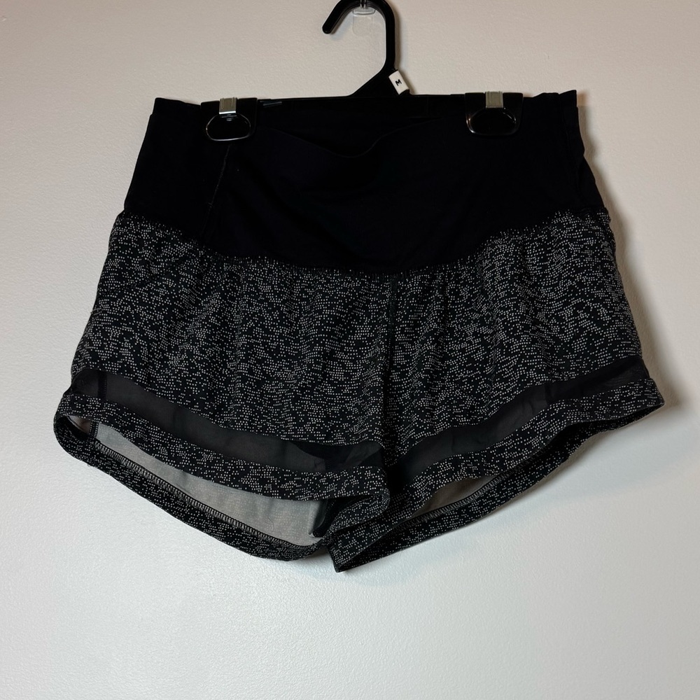 Lululemon Speed Up Shorts Black Pattern High Rise Size 4